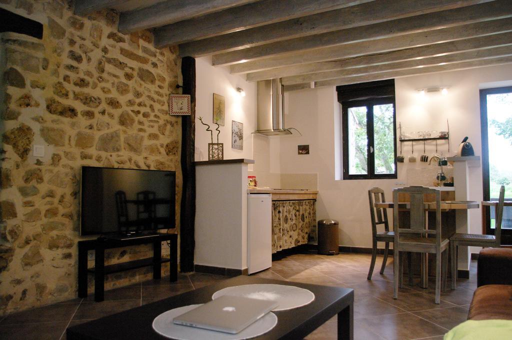 Ferienwohnung Escalebelair Fontenay-les-Briis Zimmer foto